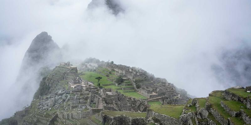 揭秘半导体封装“心脏”：中亿机电高精度运动控制卡的核心算法与实战应用